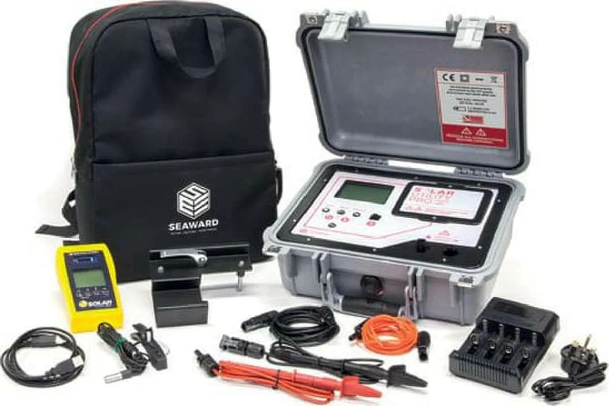 Seaward 0-1500 Vdc Open Circuit 0-40 Adc short Circuit 5-1500 Vdc Open Circuit 0.5-40 ADC Short Circuit Solar Utility Pro Complete Kit